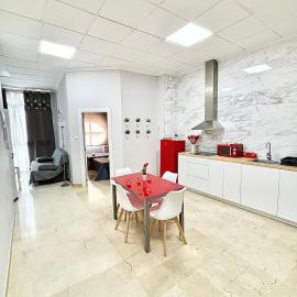 Apartamentos Bobal Requena，位于雷克纳的酒店