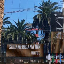 HOTEL SUDAMERICANA INN，位于塔克纳的酒店