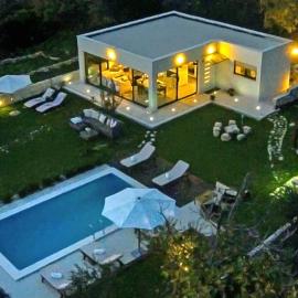 Luxury Villa Luminosa，位于斯普利特的酒店