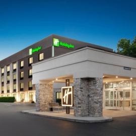 Holiday Inn Cleveland-Mayfield by IHG,位于梅菲尔德的酒店
