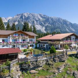 Hotel Ramsaueralm，位于拉姆绍达赫斯坦的酒店