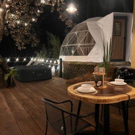 Tres Lunas Domo，位于马萨米特拉的酒店
