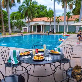InHouse Select Hacienda Tres Rios Hotel Culiacán，位于库利亚坎的酒店