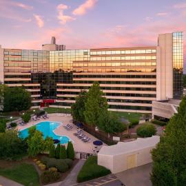 Sheraton Imperial Hotel Raleigh-Durham Airport at Research Triangle Park,位于达拉姆的酒店