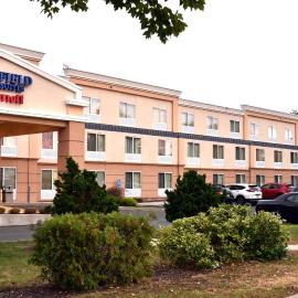 Fairfield Inn Hartford Airport，位于温莎洛克斯的酒店