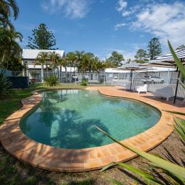 Woolgoolga Coast Motel，位于伍尔古尔加的酒店