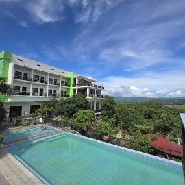 Amazing View Mountain Resort Laguna，位于Mabitac的酒店