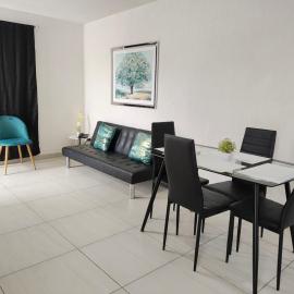 Apartamento Cadereyta，位于San Antonio的酒店