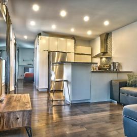 Downtown Sherby - Central, Parking, King Bed, Sleeps 3