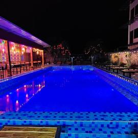 Vang Vieng Sabai Sabai Hostel,位于万荣的酒店
