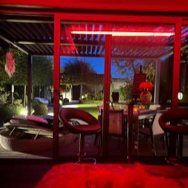 La chambre du puits avec 2 jacuzzis , sauna et Hammam privatif
