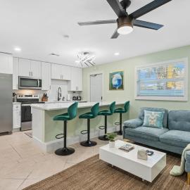 The Shark Tank Margaritaville Steps to Beach Shops Downtown Cocoa Beach