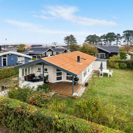 3 Bedroom Amazing Home In Nyborg，位于尼堡的酒店