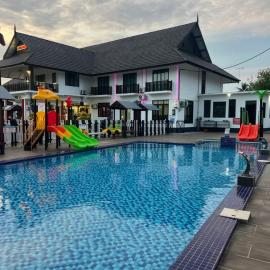 VILLA WANIE INN，位于士兆的酒店