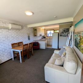 Gloucester - 2 Bedroom Apartments，位于格洛斯特的酒店