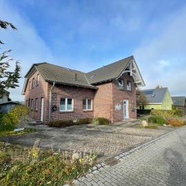 Ferienhaus, Am Süßling 15, Glowe，位于格洛韦的酒店