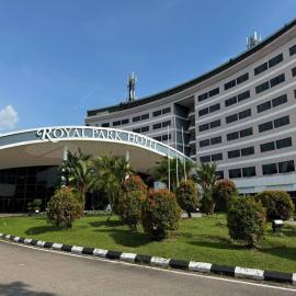 ROYAL PARK HOTEL @ UNITEN,位于加影的酒店