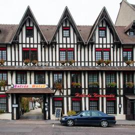 Hotel de Normandie,位于埃夫勒的酒店