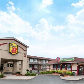 Super 8 by Wyndham Guelph，位于圭尔夫的酒店