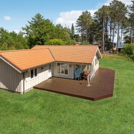 3 Bedroom Awesome Home In Højslev，位于霍伊斯莱乌的酒店