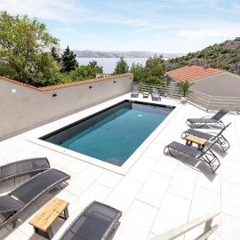 Nice Home In Cesarica