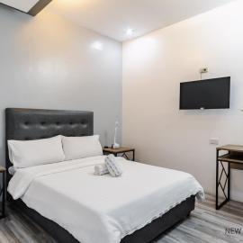 New Kong's Hotel,位于奥隆阿波的酒店