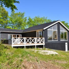 Cozy Home In Hundested With Wifi