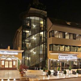 Hotel Impero，位于奥拉迪亚的酒店