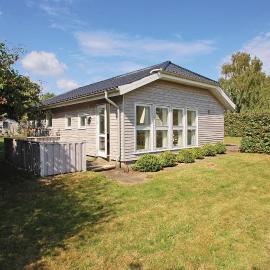 Holiday Home Haderslev With Fireplace 11，位于哈泽斯莱乌的酒店