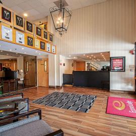 Econo Lodge Metro，位于阿林顿的酒店