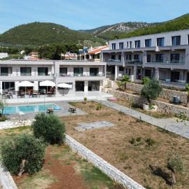 Rachoni Amazing Rooms and Maisonettes