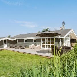 Stunning Home In Ringkøbing With Sauna