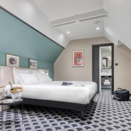Brit Hotel Les Voyageurs，位于卢代阿克的酒店