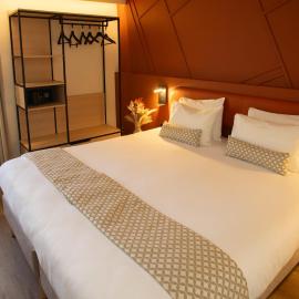 Hôtel Nell - Axelle - Maison Tassoni，位于圣马塞尔的酒店