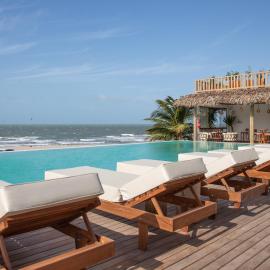 Yemanjá Hotel by Preabeach Experience，位于普雷亚的酒店