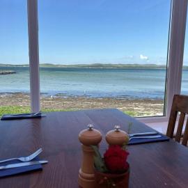 Lochside Hotel,位于Bowmore的酒店