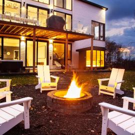 Chalet Peak Tremblant: Your Mountain Escape.，位于La Conception的酒店