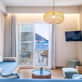 Sunrise Village Hotel Apartments，位于斯科派洛斯的酒店