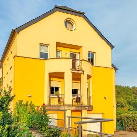 2 Bedroom Awesome Apartment In Winseler，位于Winseler的酒店