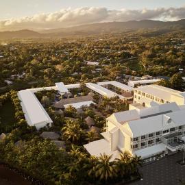 Sheraton Samoa Aggie Grey's Hotel & Bungalows，位于阿皮亚的酒店