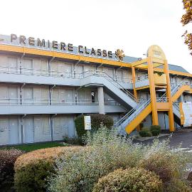 Première Classe Clermont-Ferrand Aubière，位于奥比埃的酒店