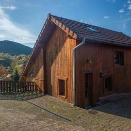 Le chalet Montanea-Jacuzzi-Free parking，位于旺特龙的酒店