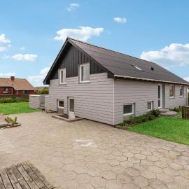 3 Bedroom Amazing Home In Ulfborg，位于乌尔夫堡的酒店