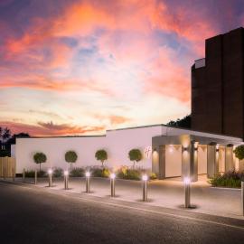 Holiday Inn London - Gatwick Airport by IHG，位于霍利的酒店