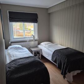Vertshuset Fannarheimr - Bed &Breakfast，位于Fannrem的酒店