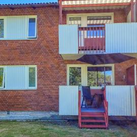 Beautiful Apartment In Hyltebruk，位于Hyltebruk的酒店