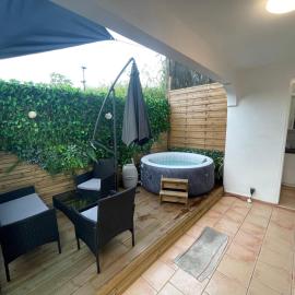 Havre de détente avec jaccuzi，位于拉芒坦的酒店