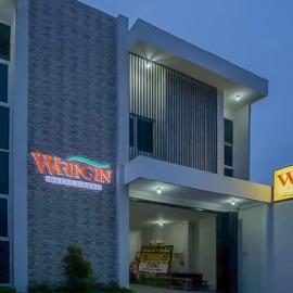 Waringin Guest House Tegal Mitra RedDoorz，位于直葛的酒店