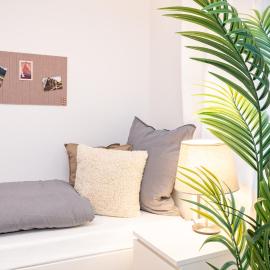 Nauen Stay for 4 Guests - Parking included，位于瑙恩的酒店