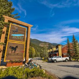Horsethief Lodge by StayIn，位于潘诺拉马的酒店